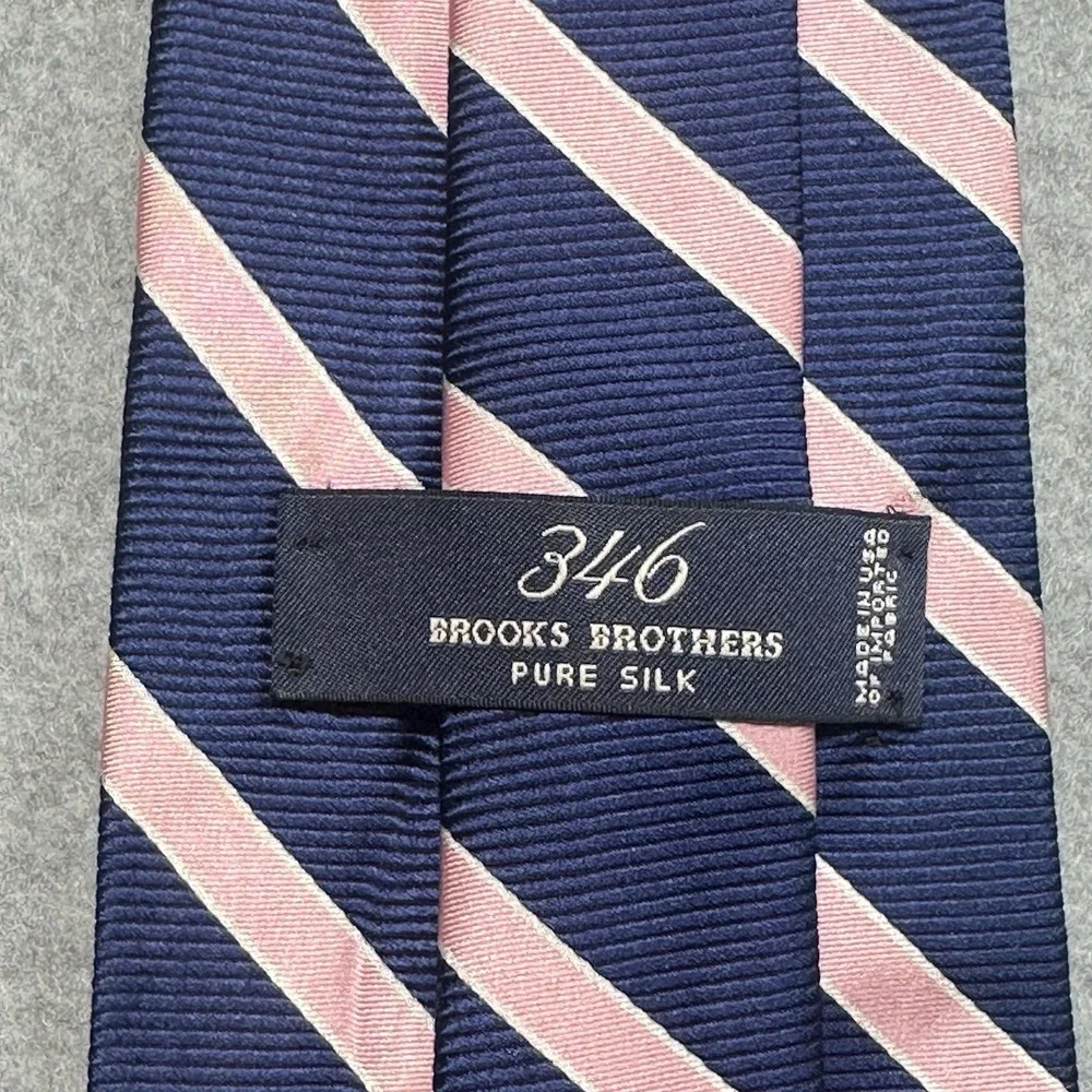 Brooks Brothers 346 Silk Striped Tie Navy Pink Repp Classic Mens 58x3.6in NOTE